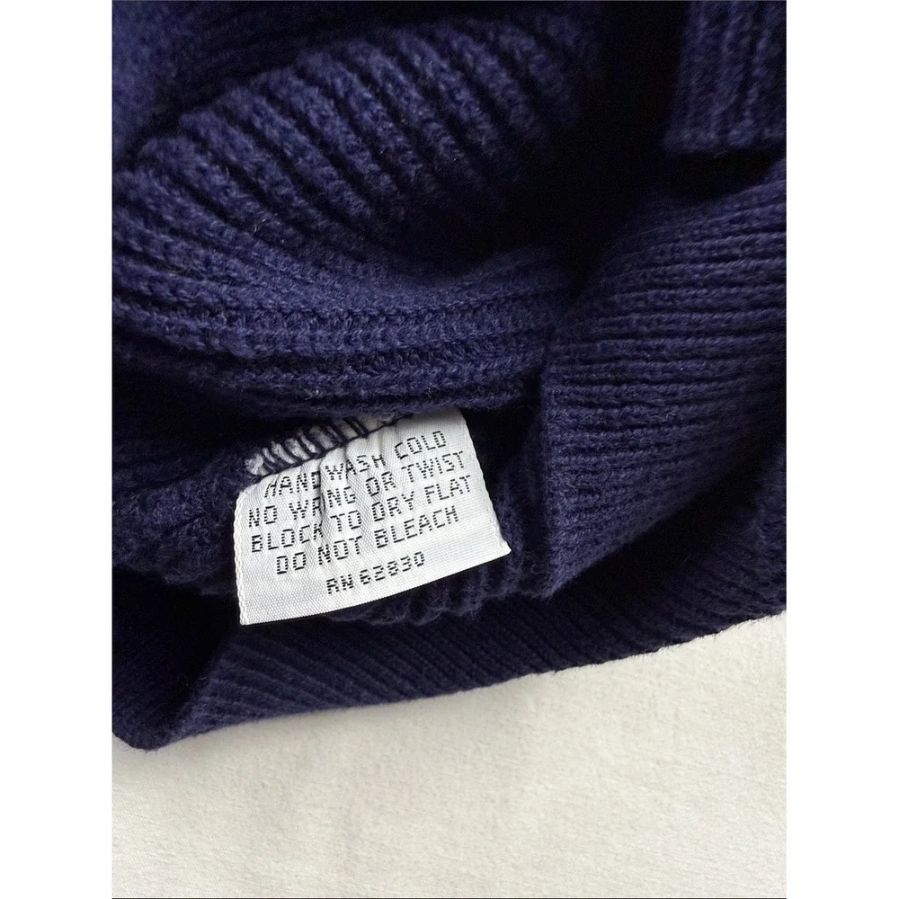 Lands End distinctive staple placket